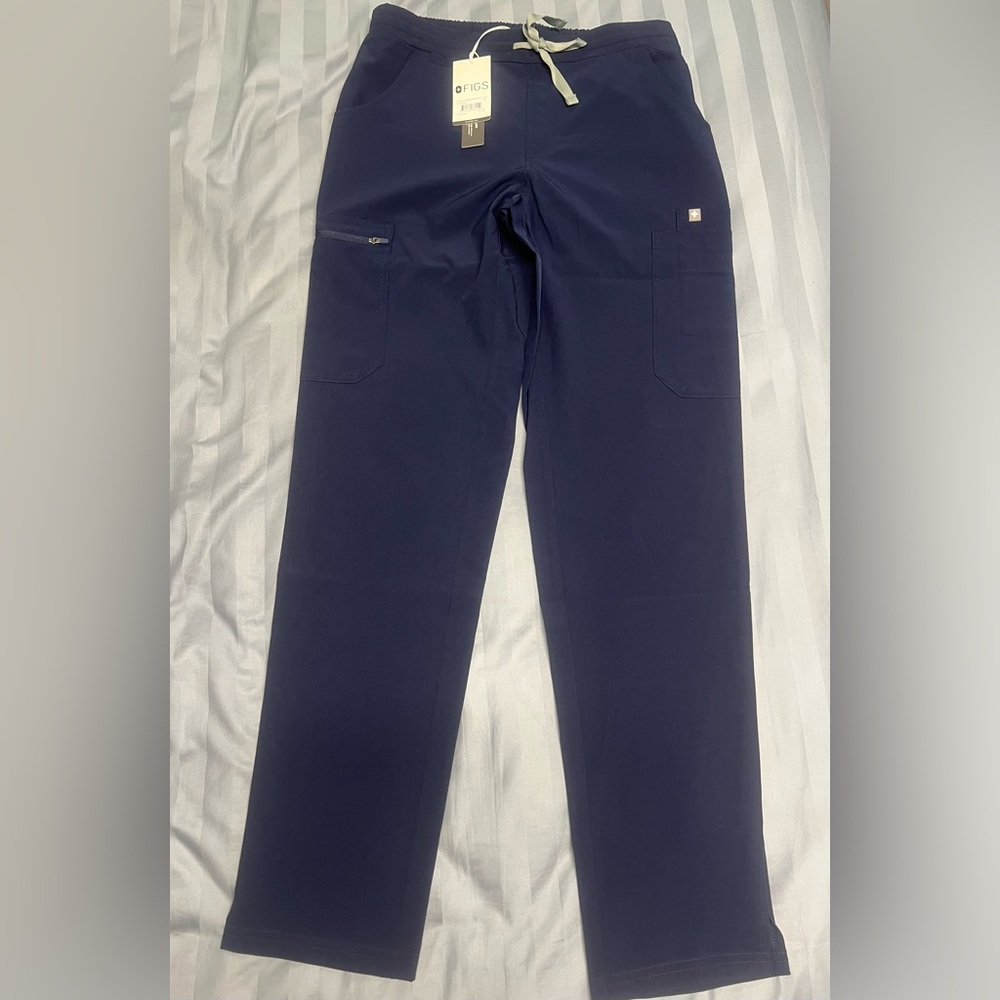 Figs women’s navy Blue Cargo/medical scrub Pants